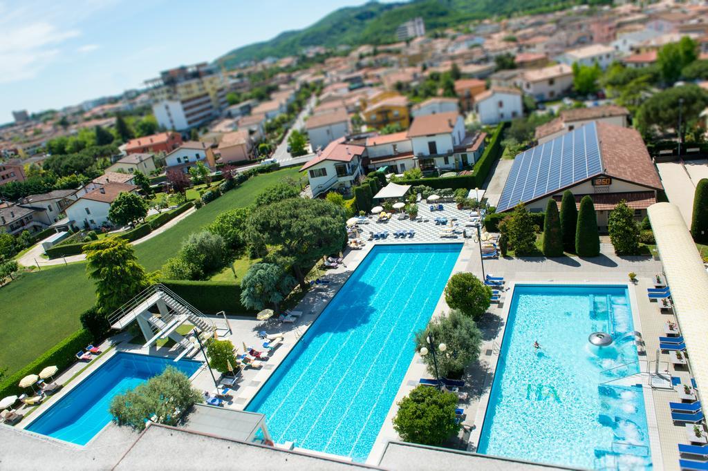Hotel Terme Antoniano Монтегрото Терме Екстериор снимка