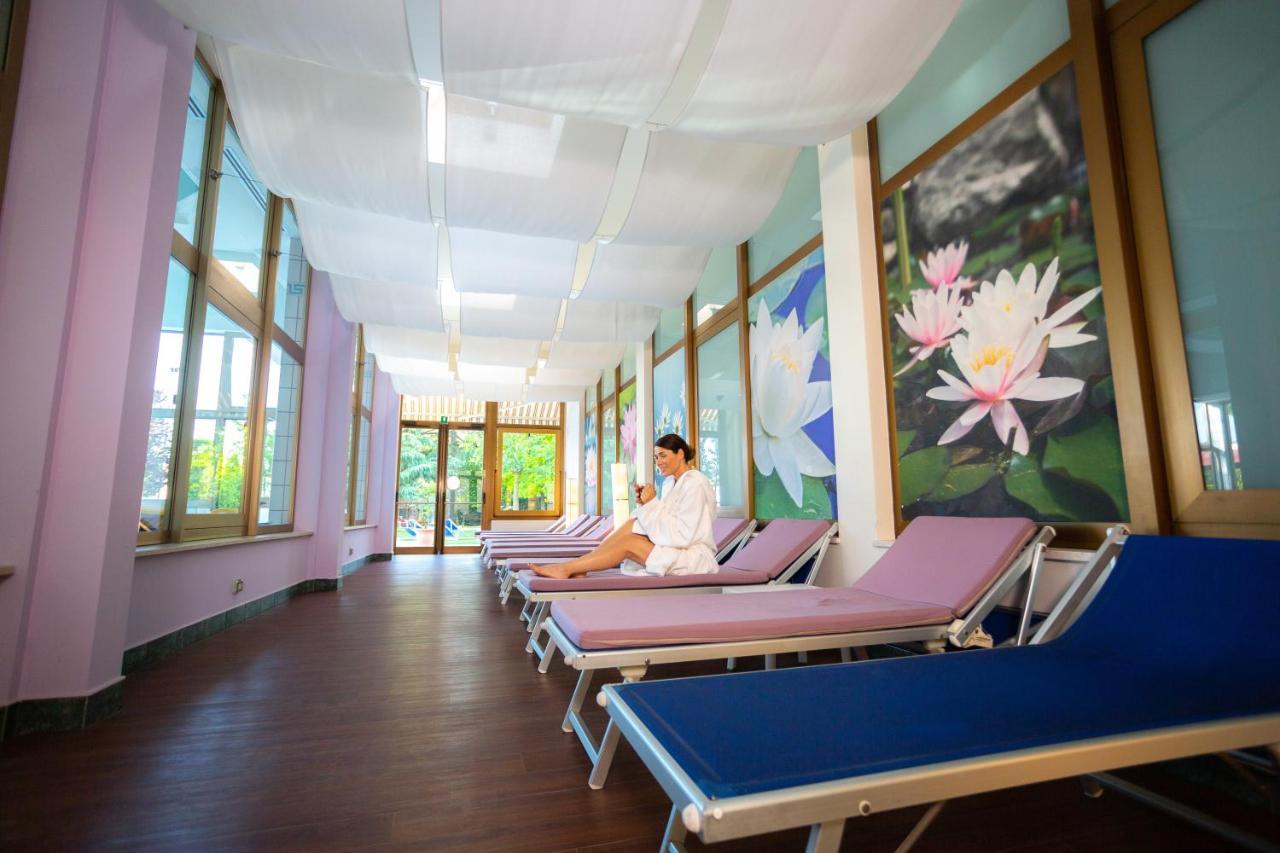 Hotel Terme Antoniano Монтегрото Терме Екстериор снимка