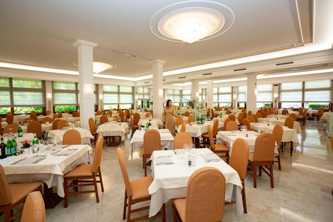 Hotel Terme Antoniano Монтегрото Терме Екстериор снимка