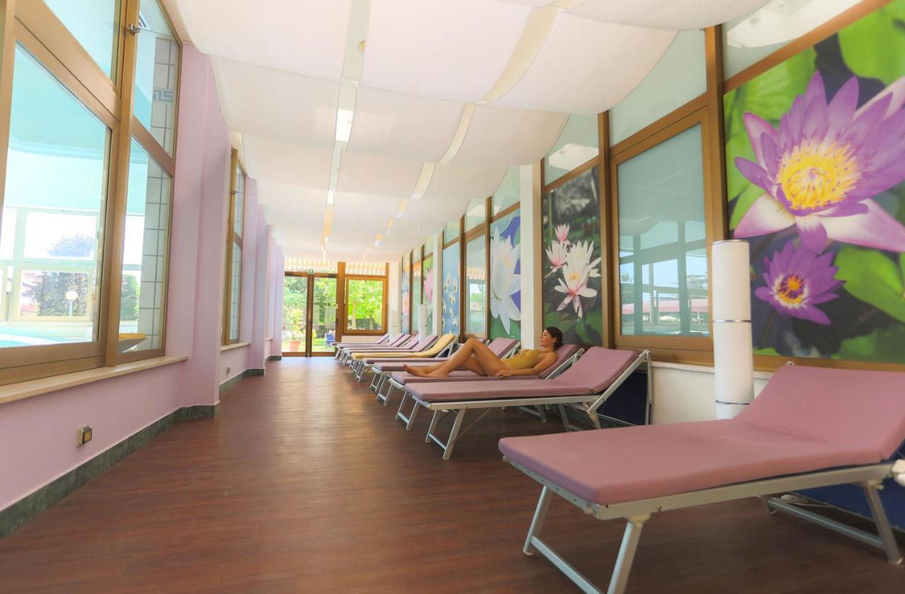 Hotel Terme Antoniano Монтегрото Терме Екстериор снимка