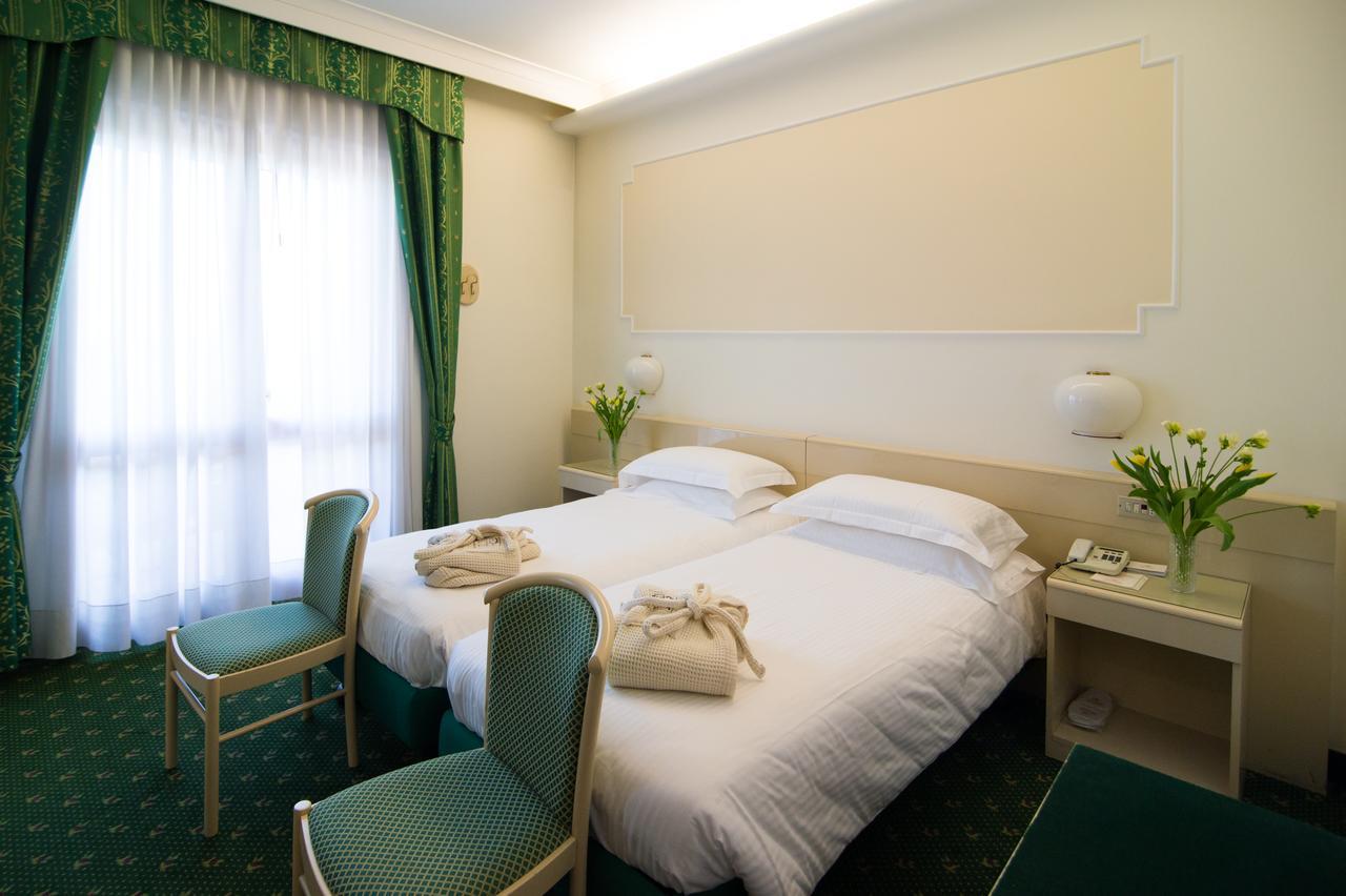 Hotel Terme Antoniano Монтегрото Терме Екстериор снимка